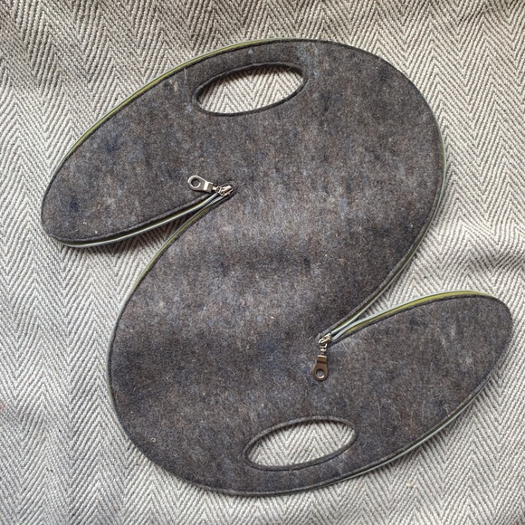 Josh Jakus UM Eco Felt Clutch Bag 13” x 7” - Picture 9 of 14